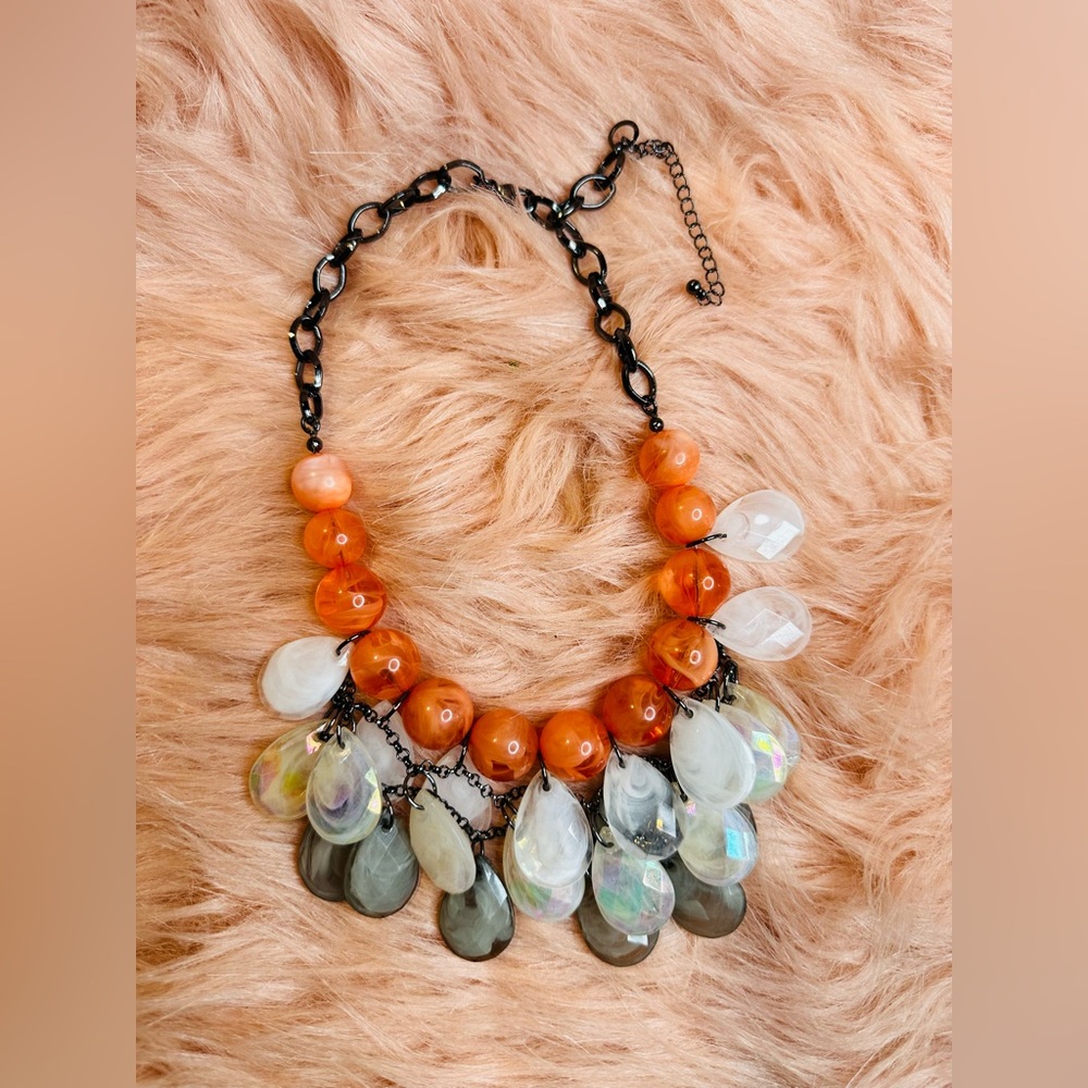 Fashion necklace